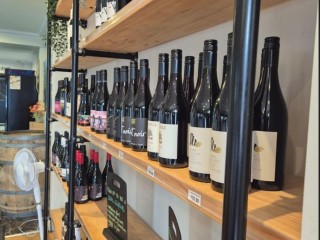 Coastal Wine Bar & Liquor Store Opportunity  Bayside Melbourne