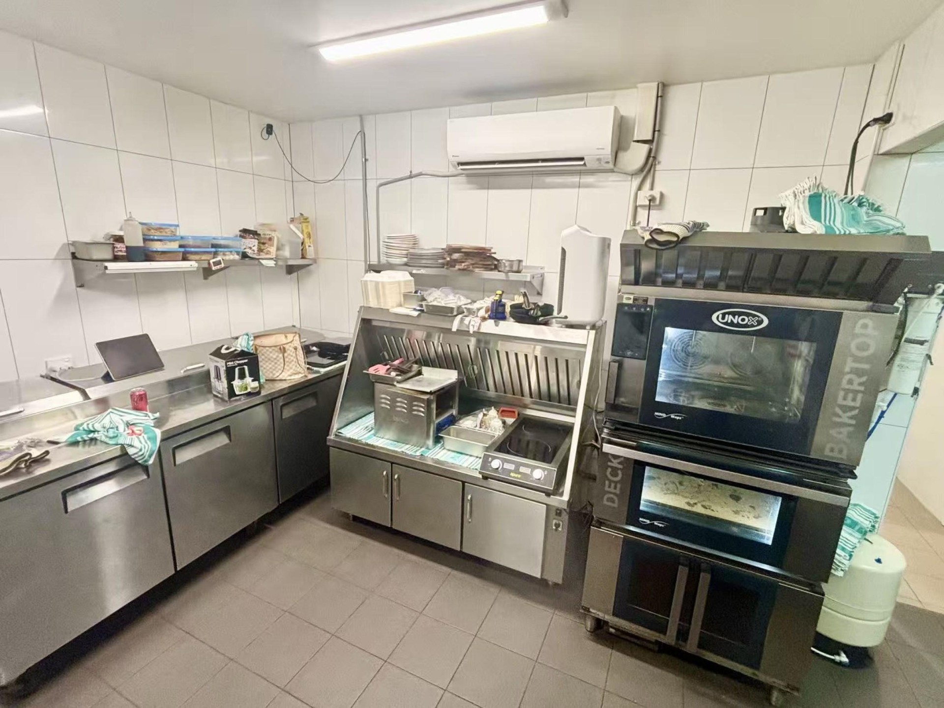 High-performing Dessert Café – 675907 3