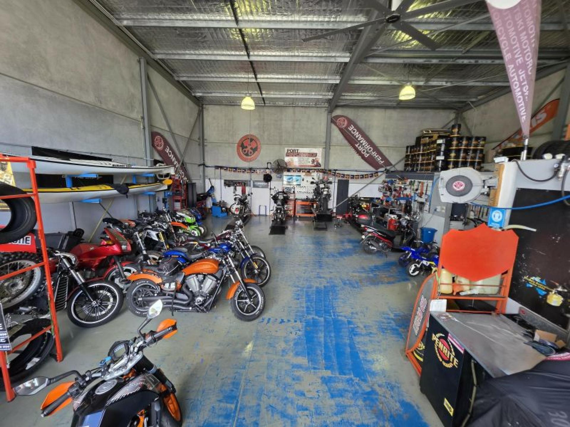 Established Multi Service Mechanical 675921 3