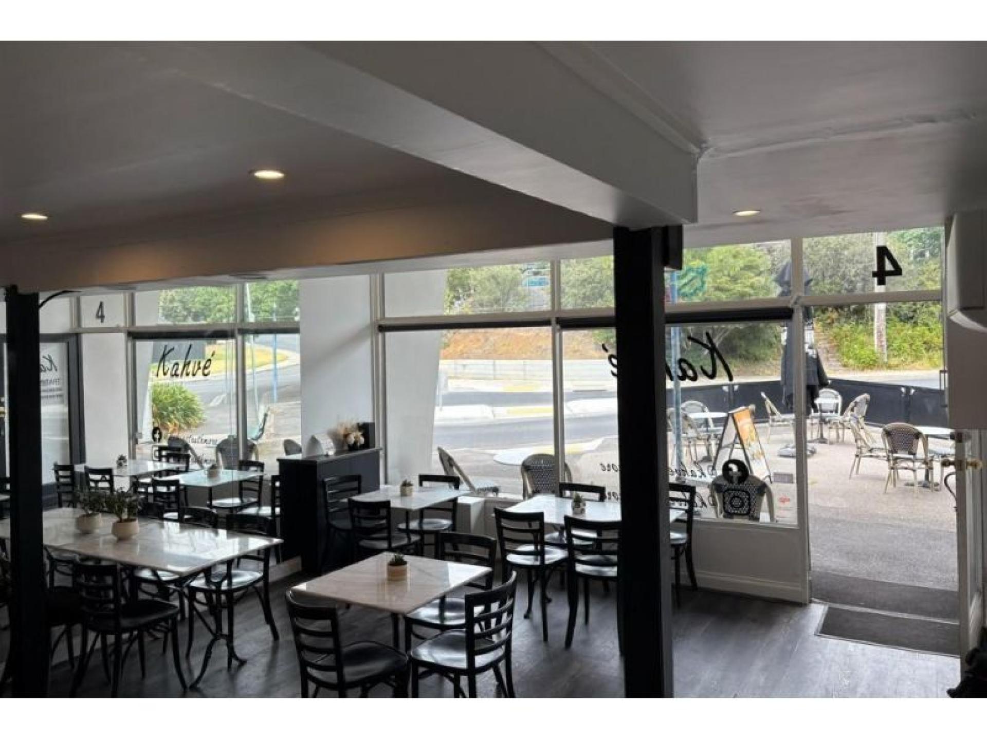 Well-positioned Café With Strong 675939 2