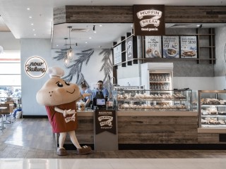 Muffin Break Franchise in Busy Western Melbourne Shopping Centre, Strong Turnover