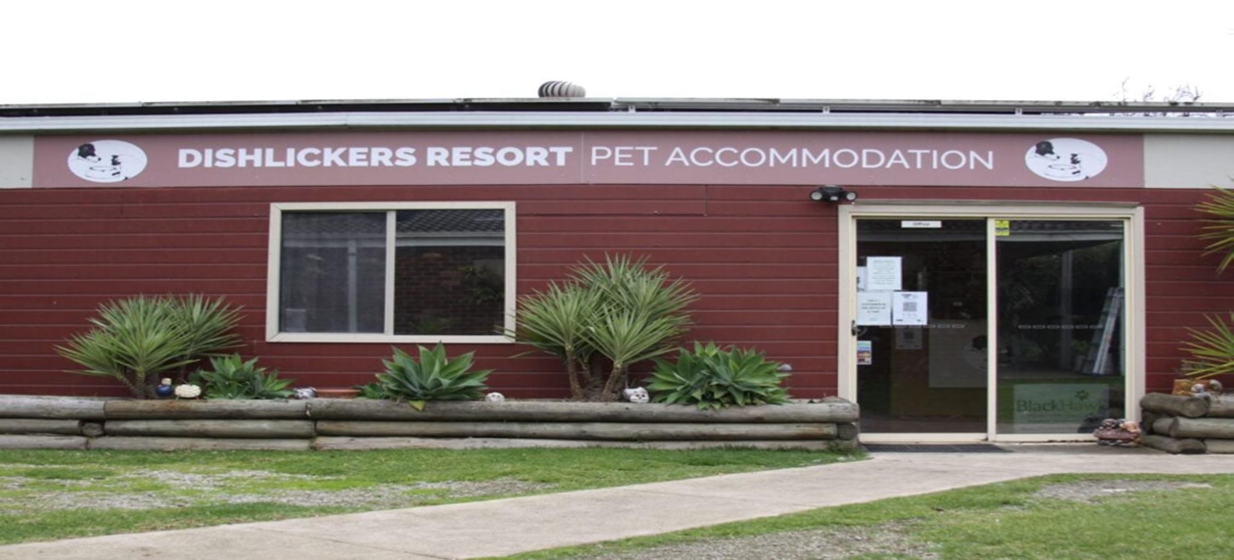 Premium Pet Boarding & 676084 1