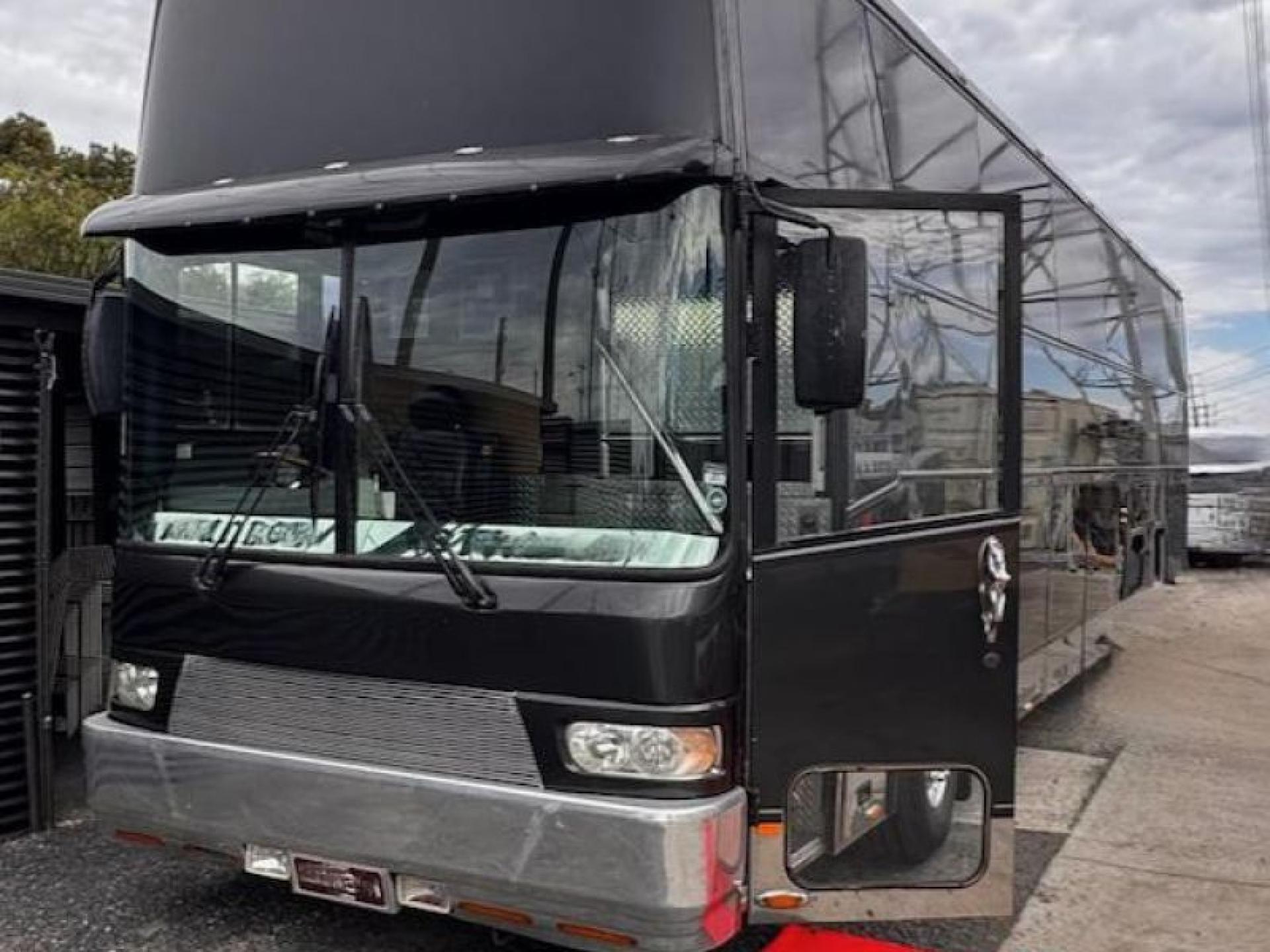 Premium Party Bus For 676129 2