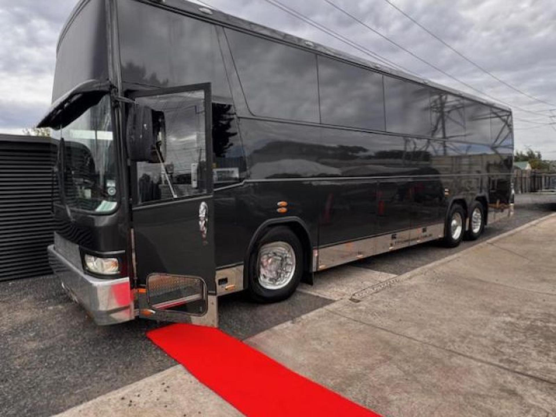 Premium Party Bus For 676129 3