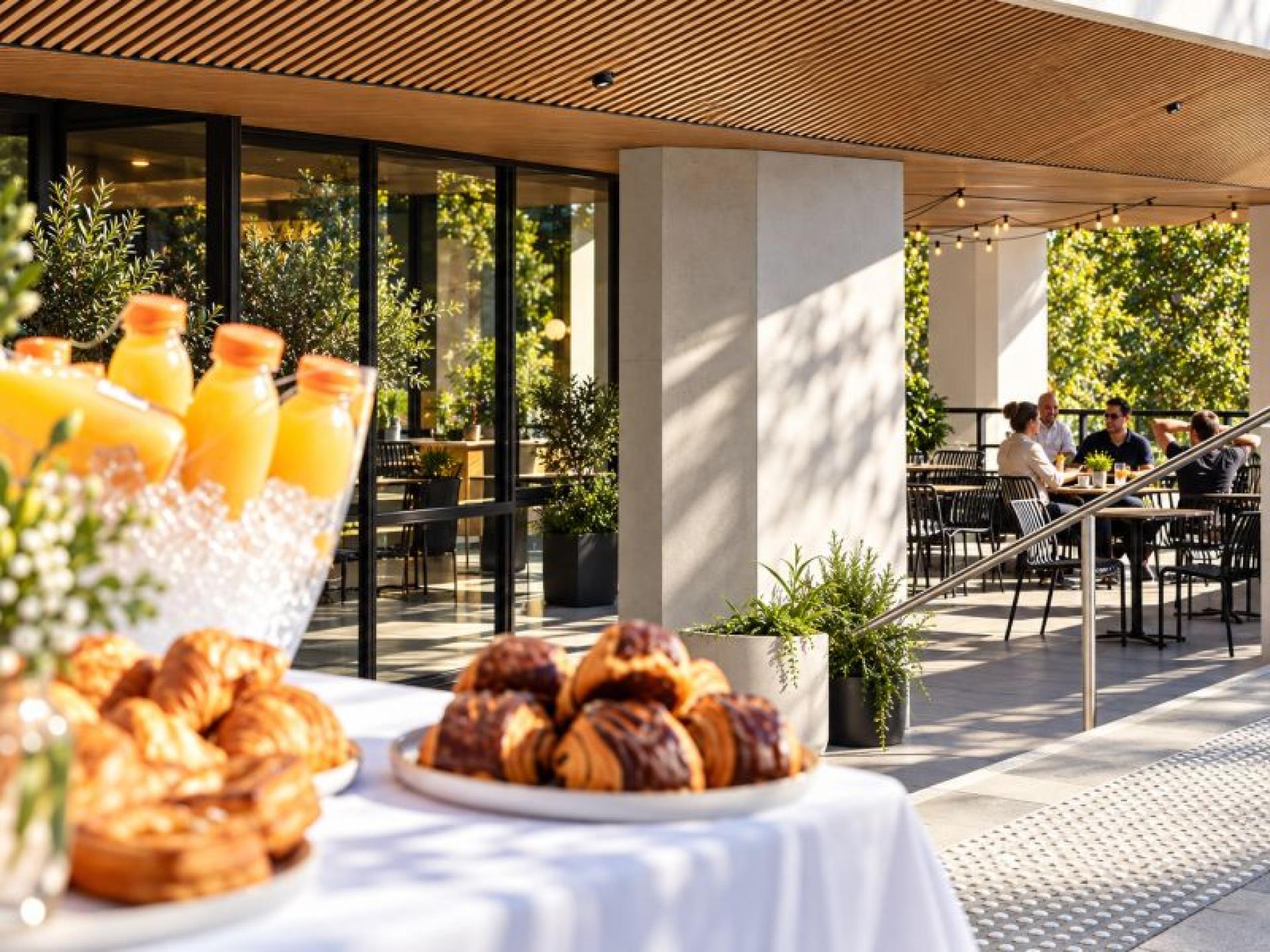 Waterfront Dining On The 676496 1