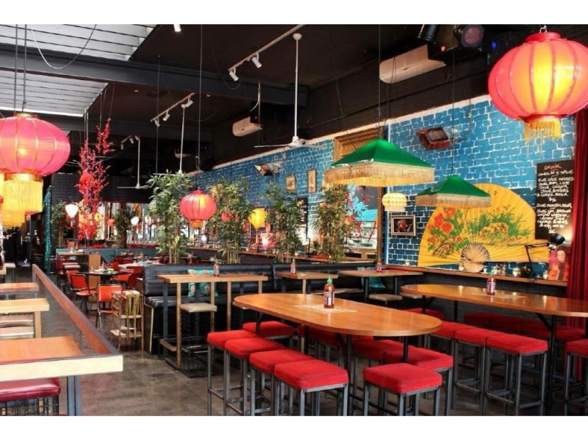 Well-established Asian Restaurant - 676618 3