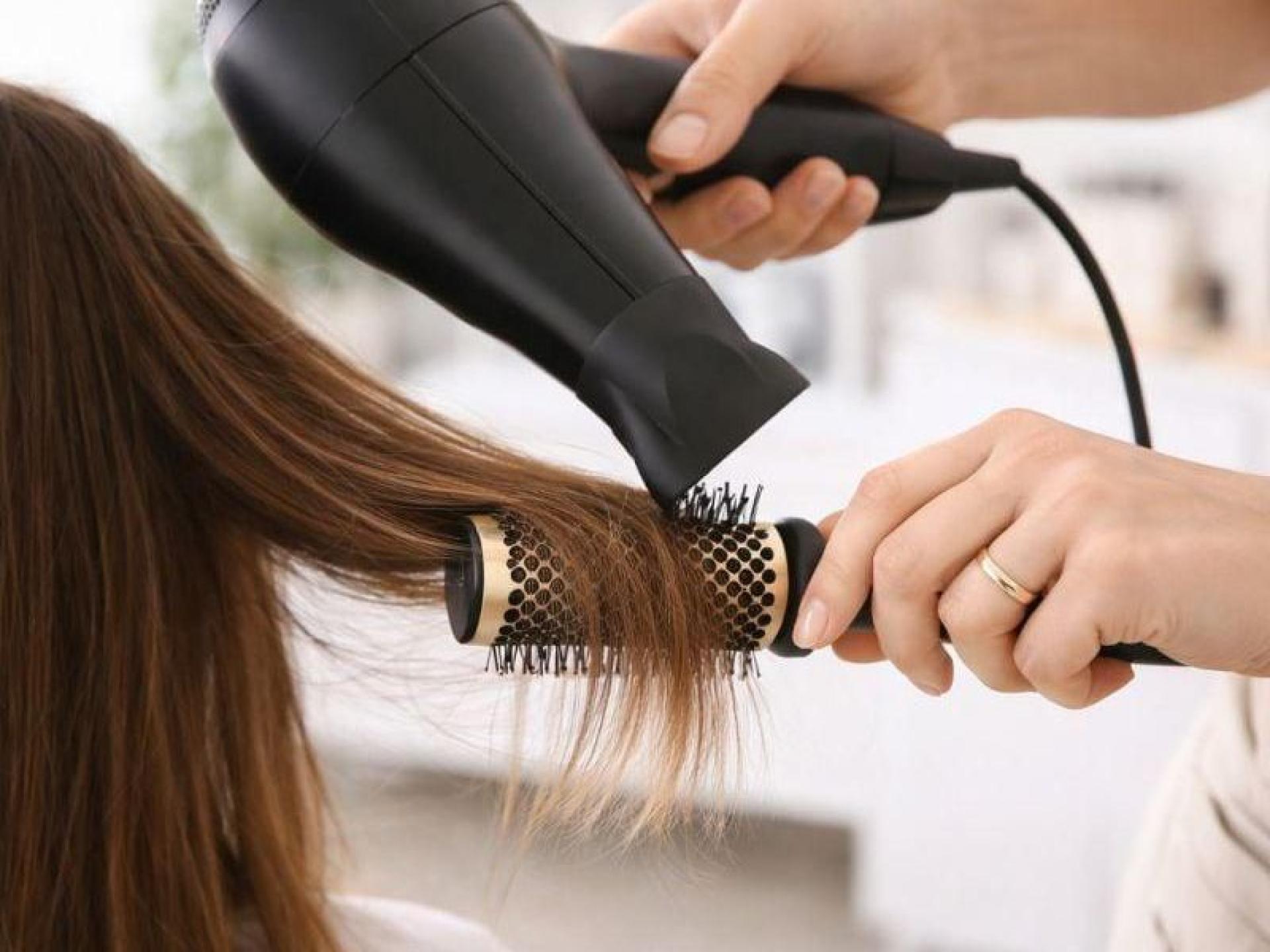 Boutique Luxury Hair Salon 676793 3