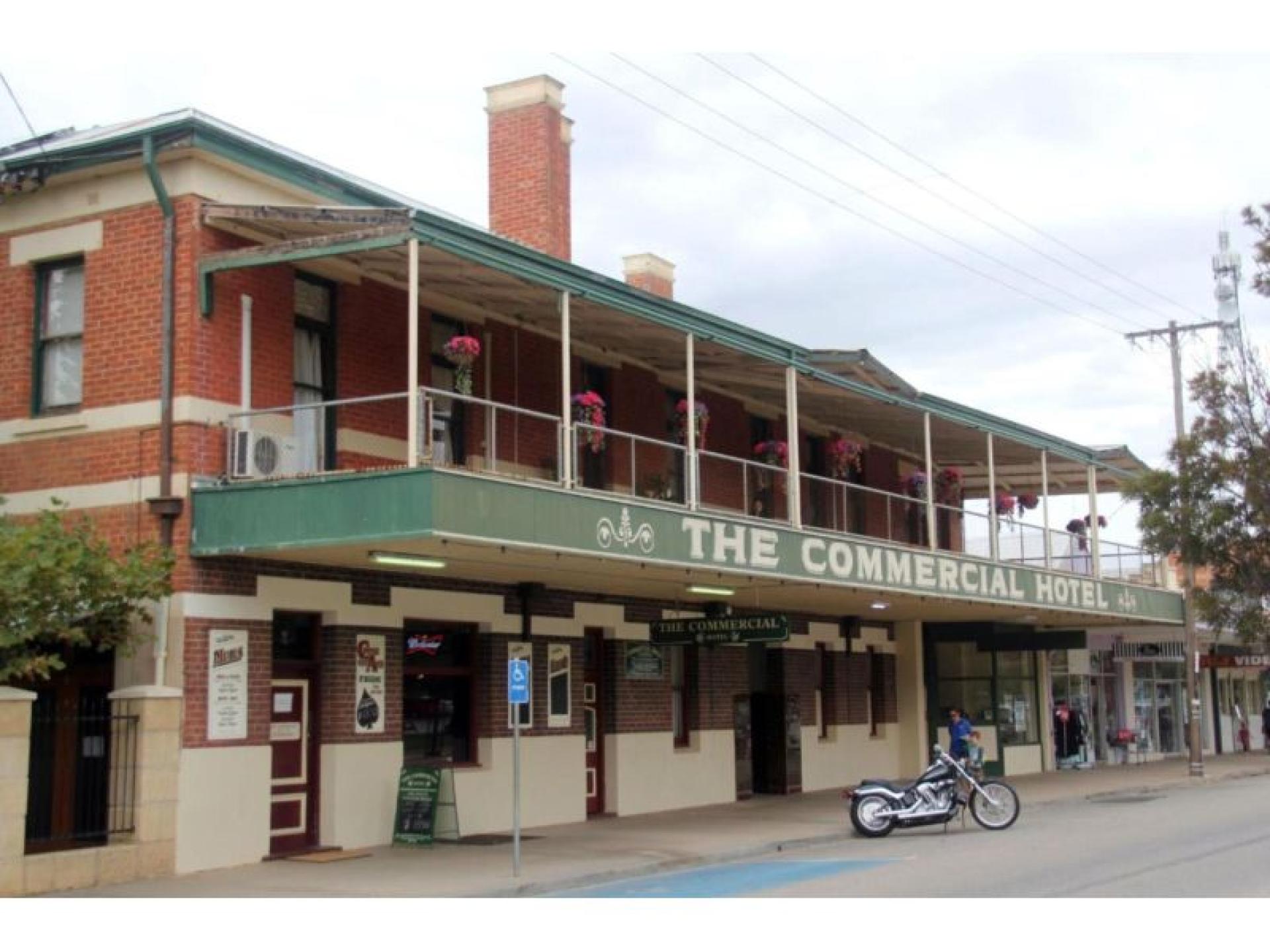 Commercial Hotel - Merredin 677020 1