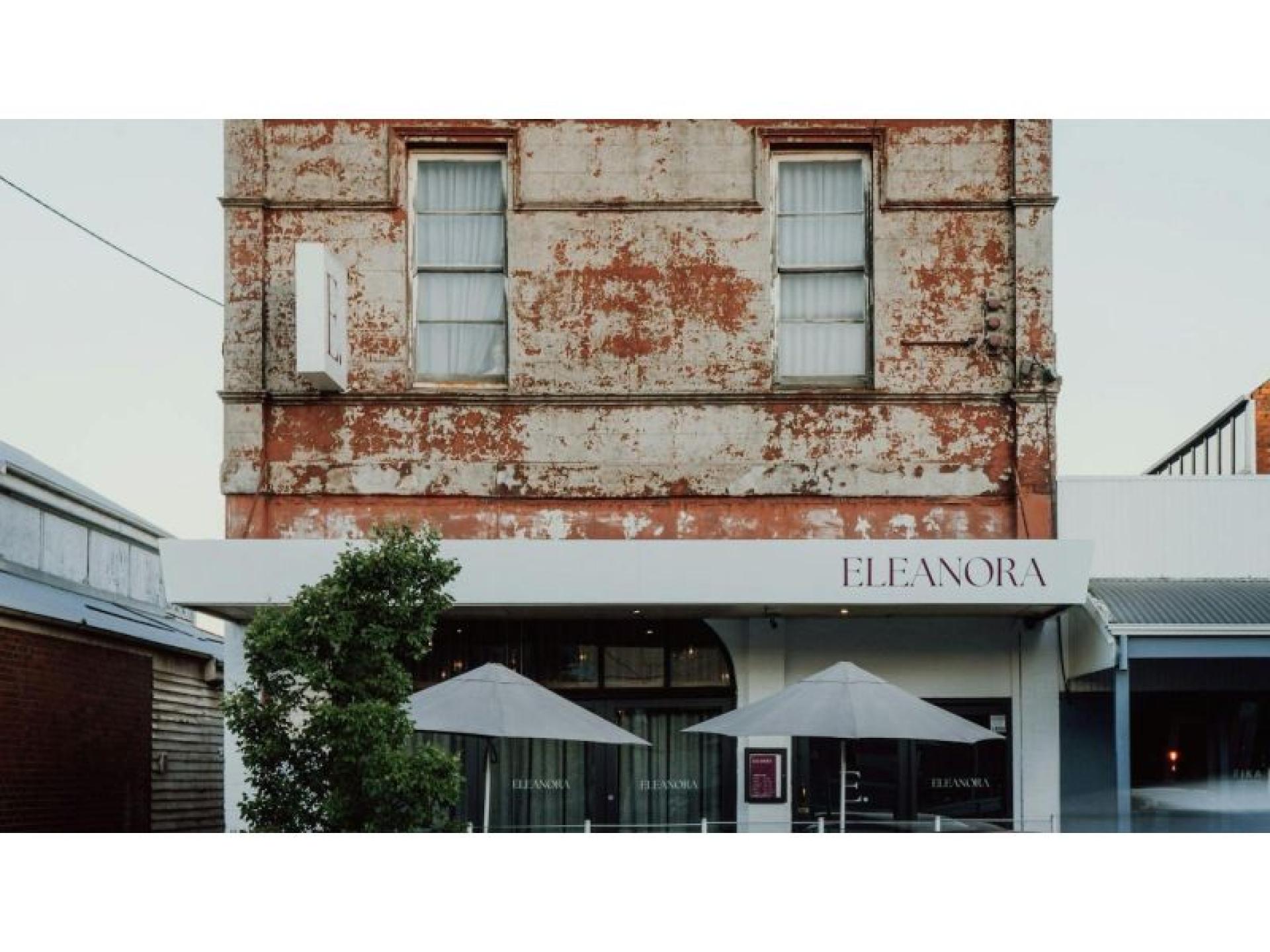 Eleanora - Plant & 677032 2