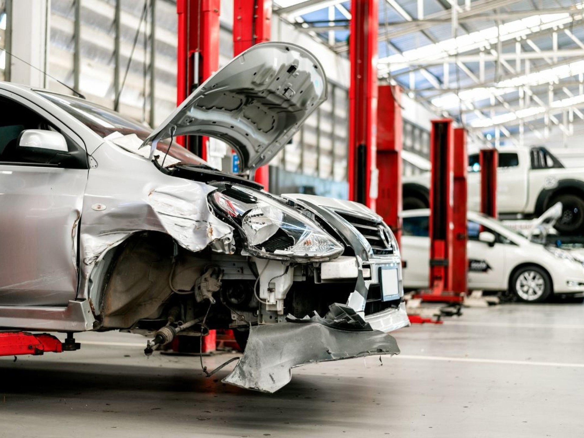 Thriving Panel Beating Business 677147 3