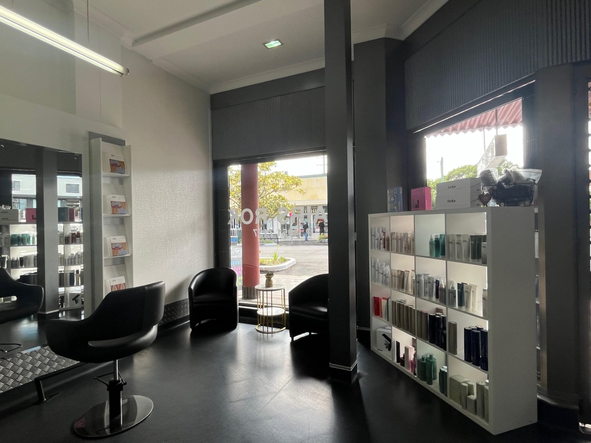 Hair Salon - Newcastle 677155 3