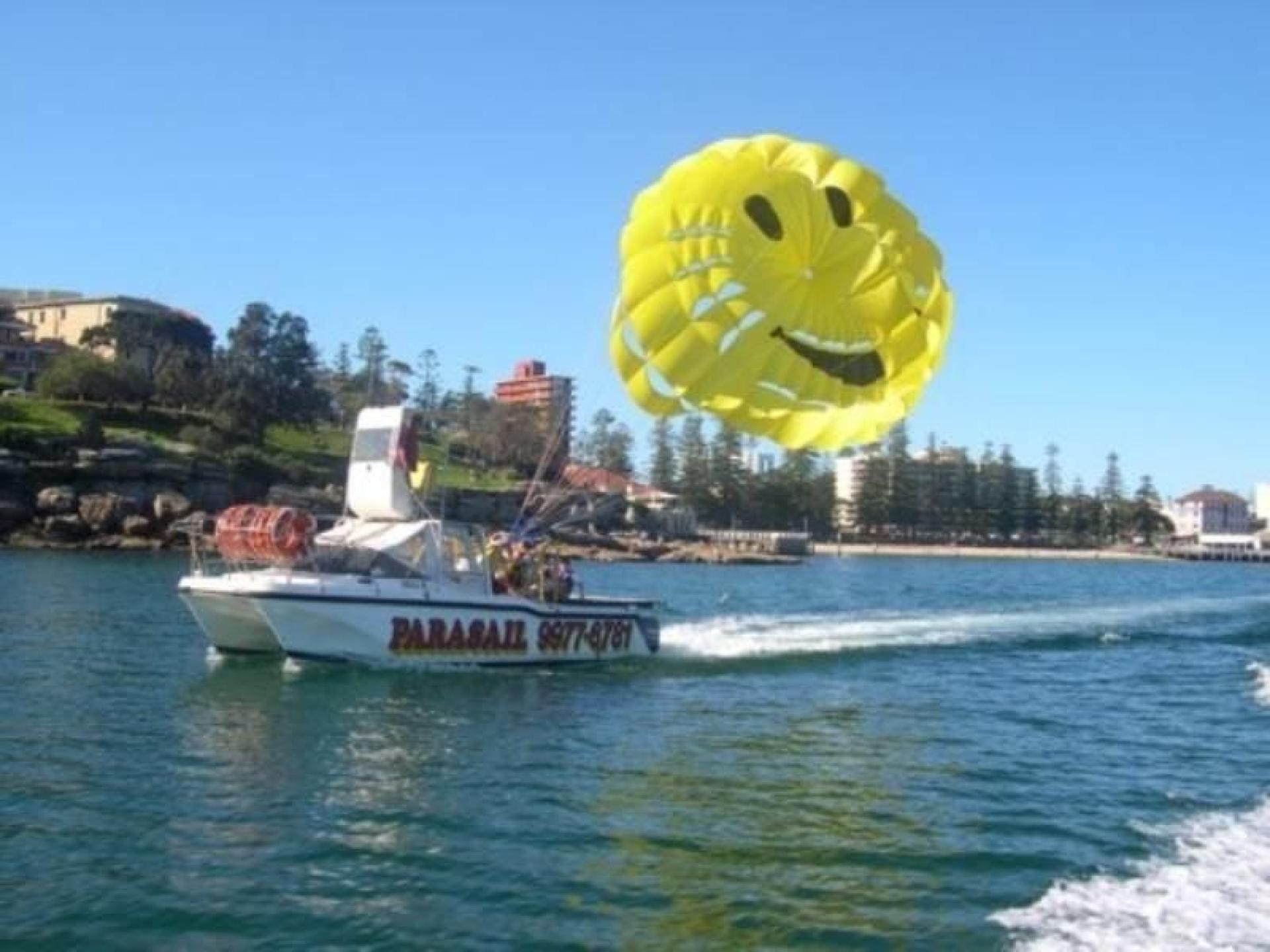 Manly Parasail. Watersports Business 677345 1