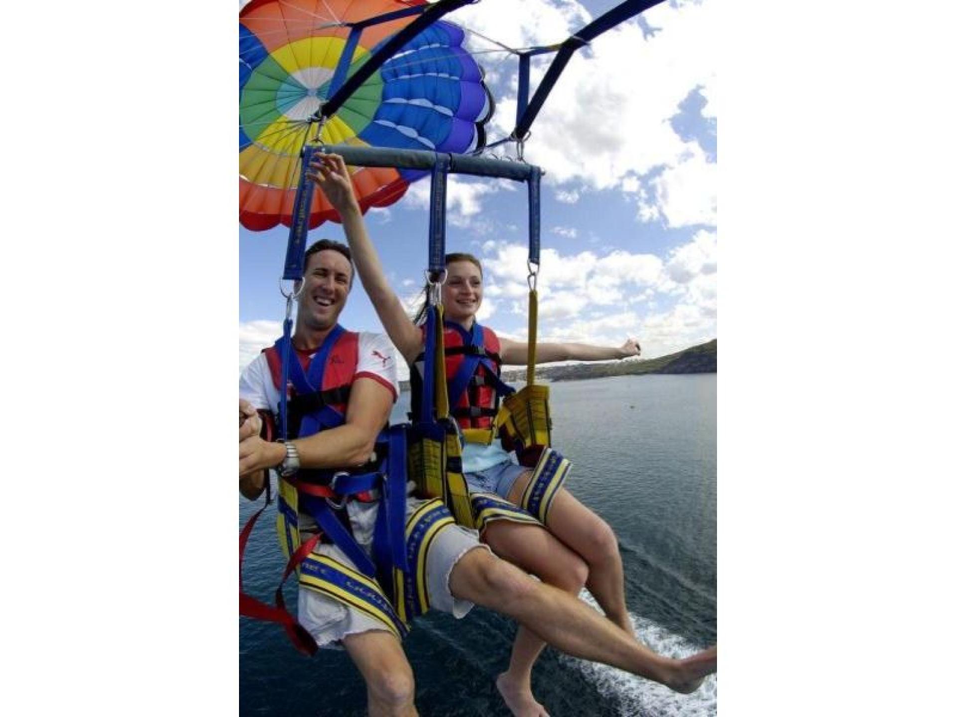 Manly Parasail. Watersports Business 677345 2
