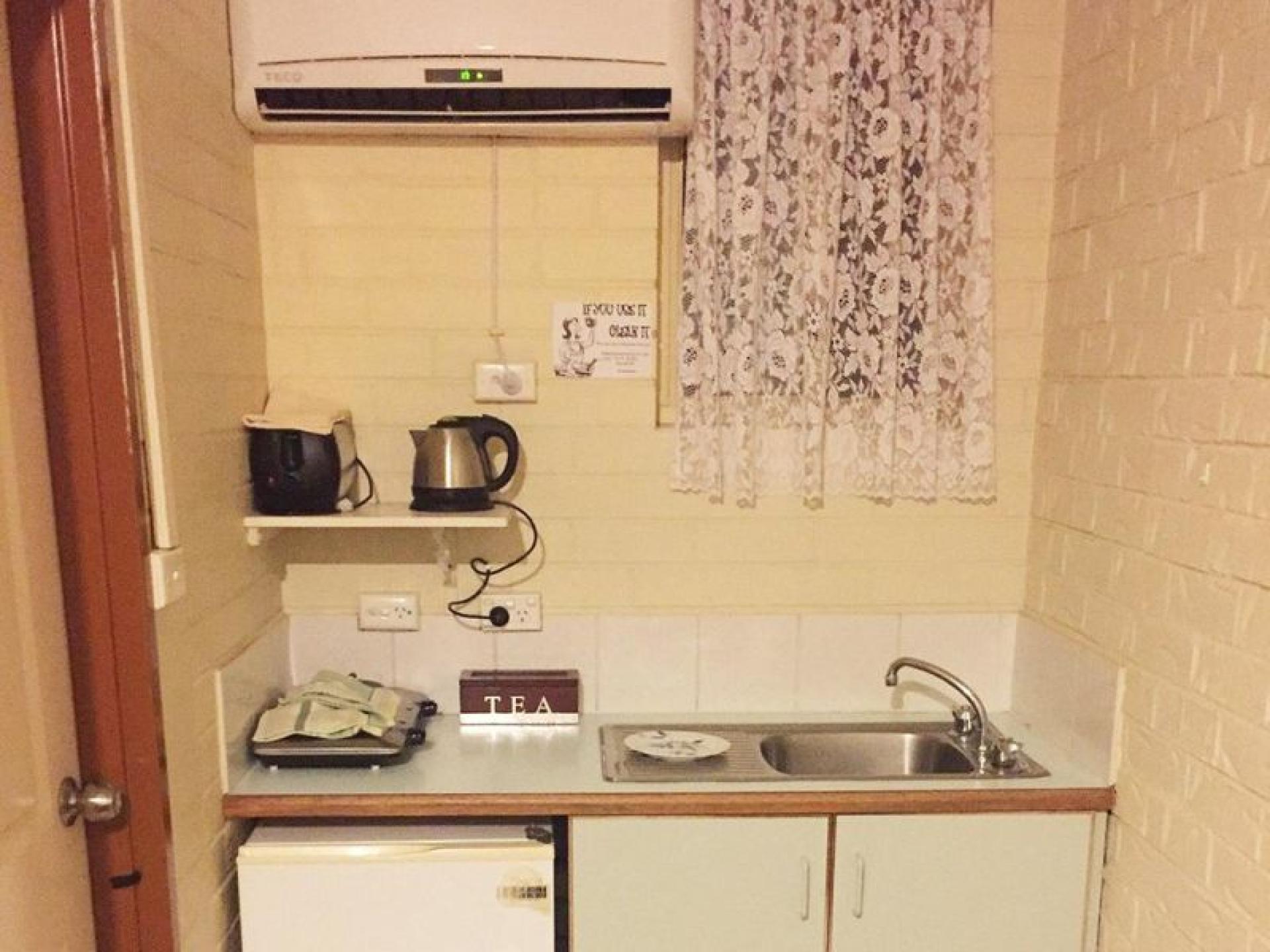 A Rare Freehold Motel 677822 3