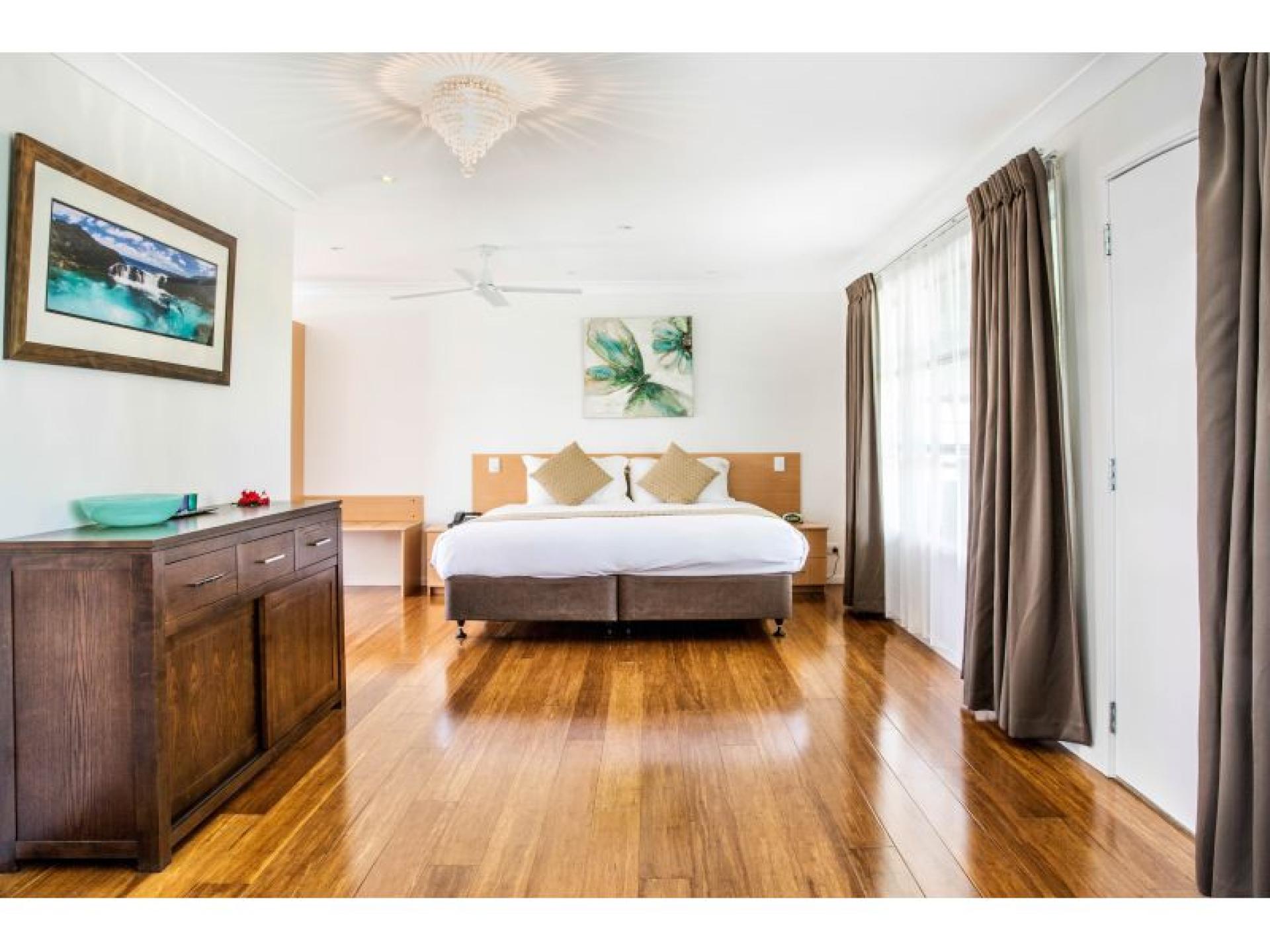 Freehold Island Resort Established 678042 3