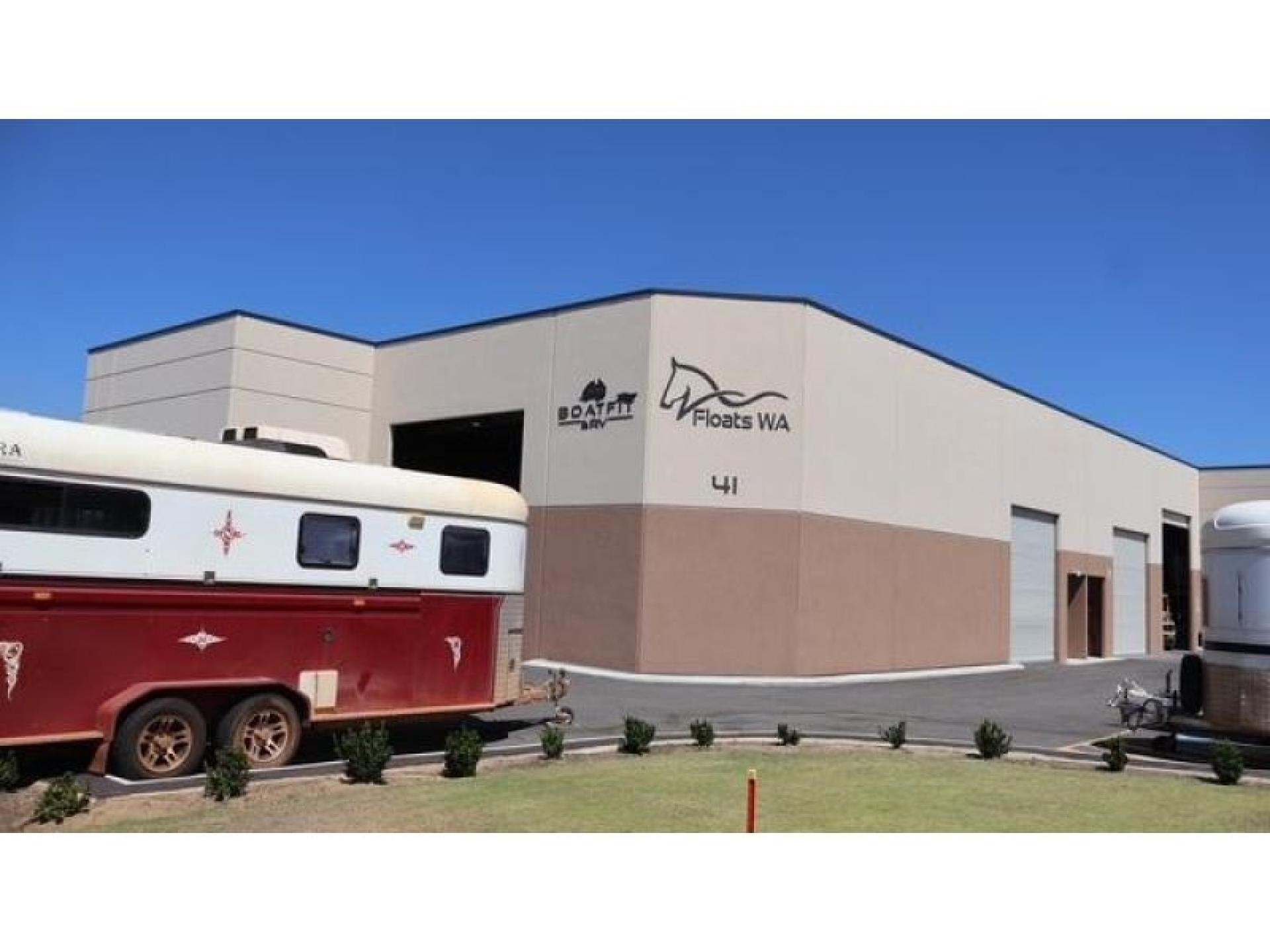 Horse Float Rv And 678633 3