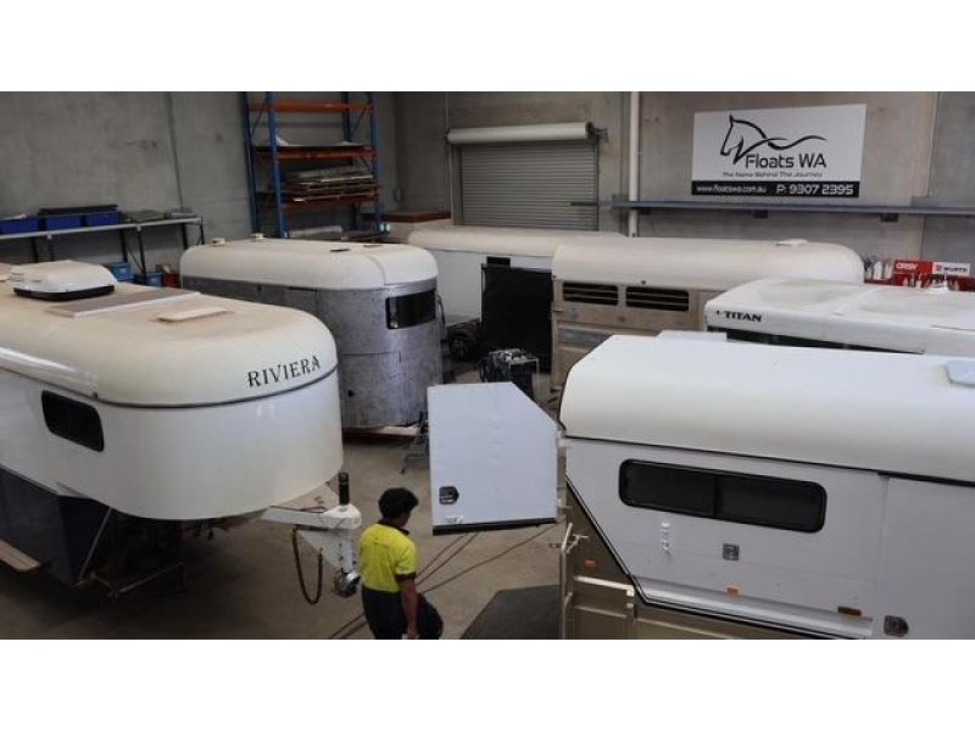 Horse Float Rv And 678633 2