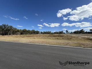 STANTHORPE - EXTREMELY RARE INDUSTRIAL ONE ACRE BLOCK
