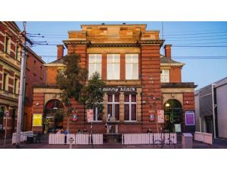 UNDER OFFER - Penny Black