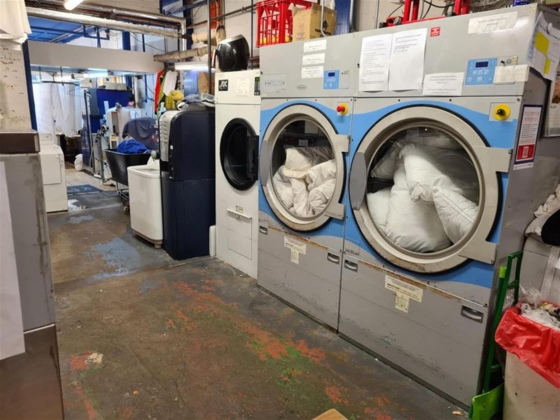 Established Laundry Business - 680325 1