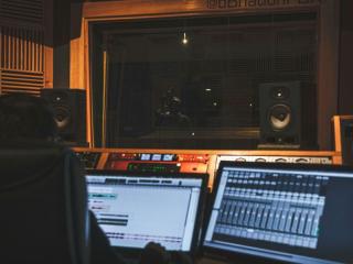 Premier Recording Music Studio, Seven Hills | ID: 1328