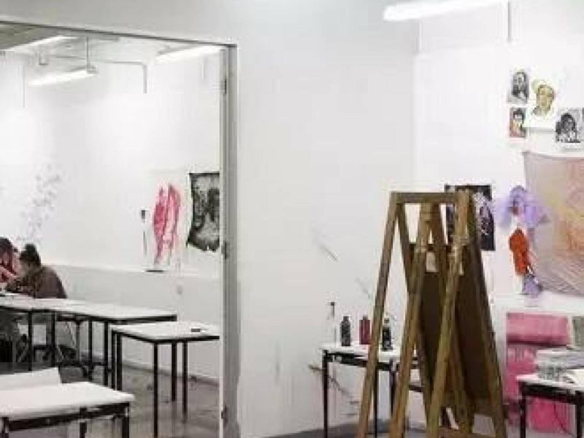 Long Established Visual Arts 681236 1