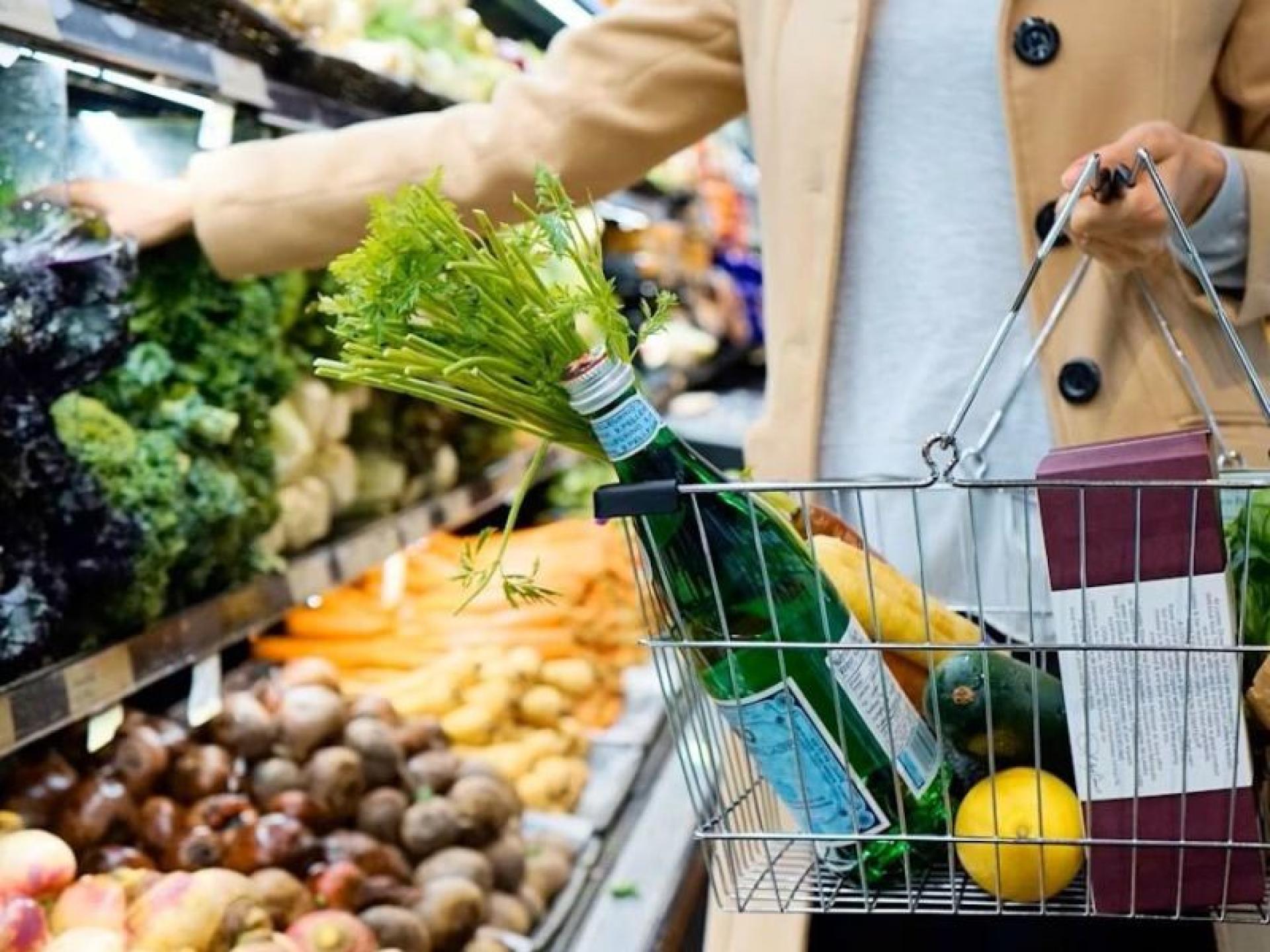 Large Supermarket Franchise Strong 681243 1