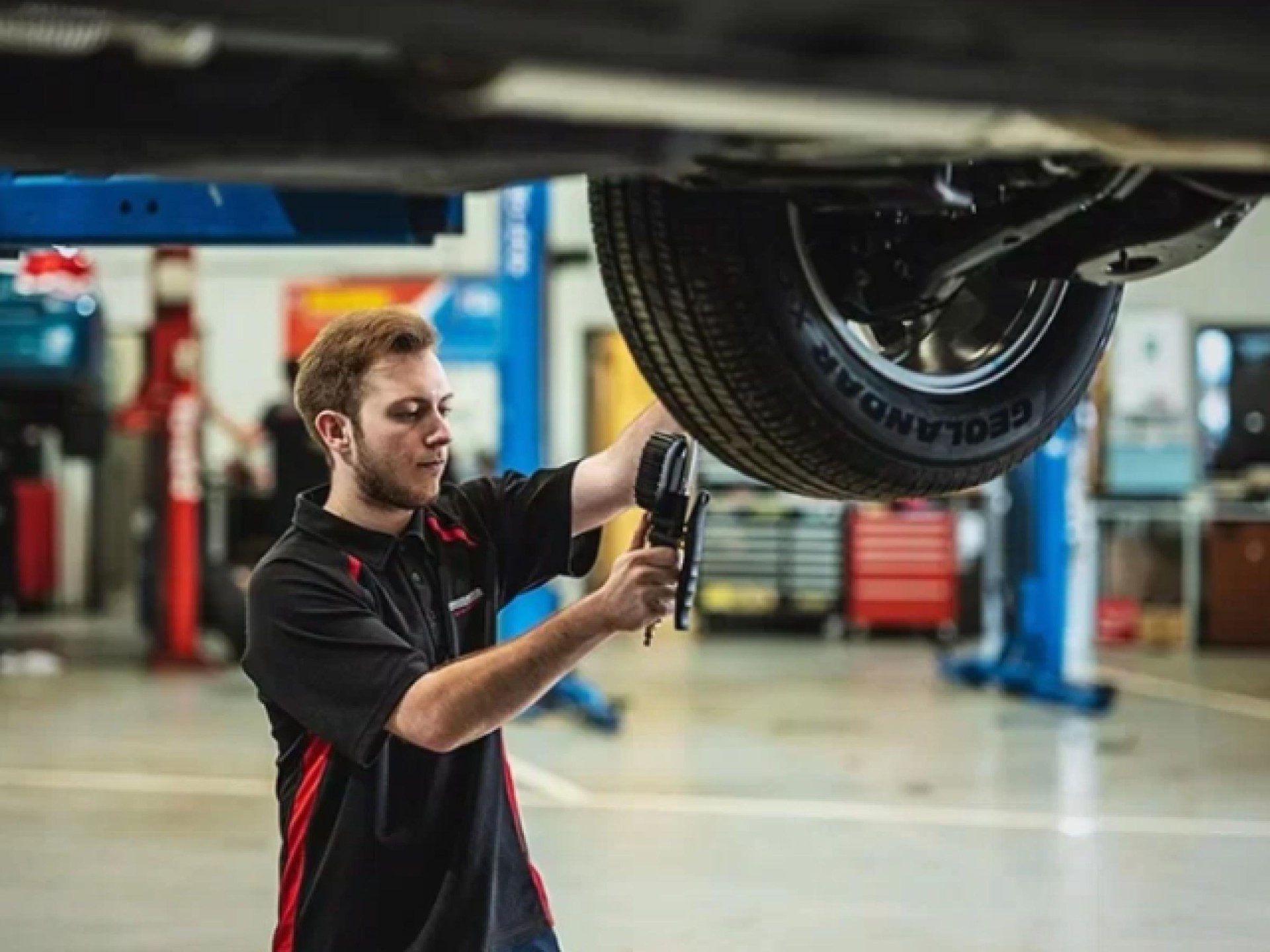 Turnkey Automotive Franchise Opportunity 681757 2