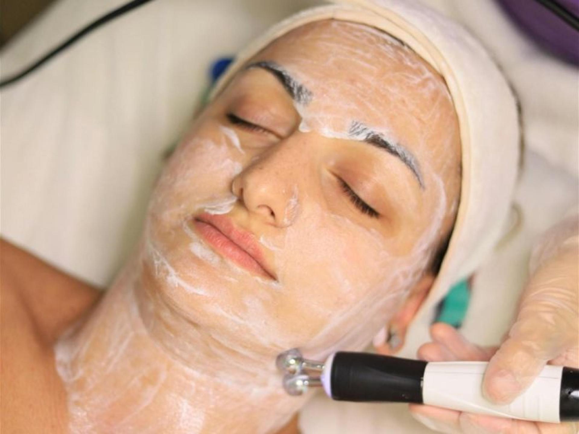 Skin & Beauty Clinic 681804 3