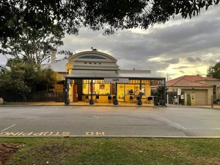 Cafe with low base rent $1,038 / week in a High-Growth Western Suburb