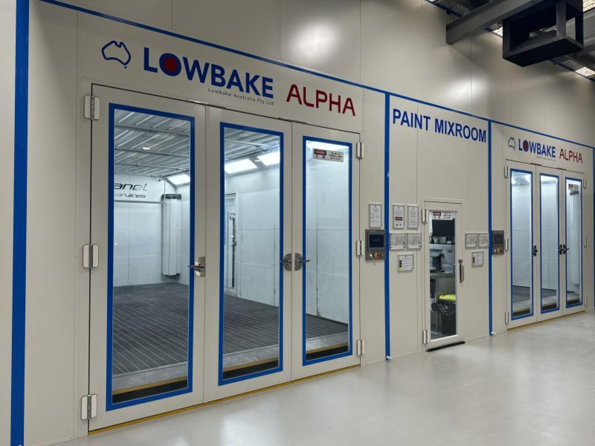 Panel & Paint Auto 682301 2