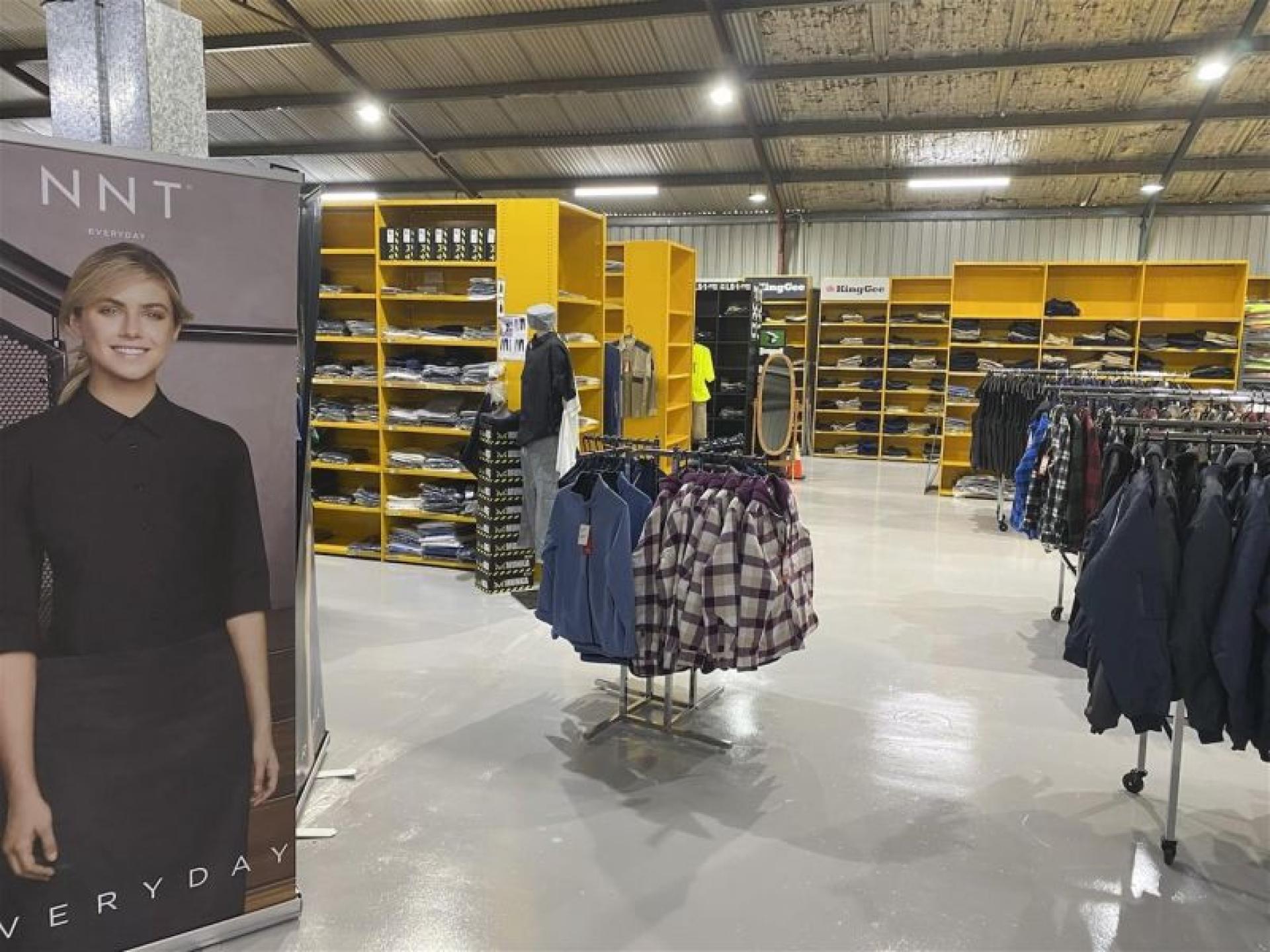 Regional Workwear Business + 682511 3
