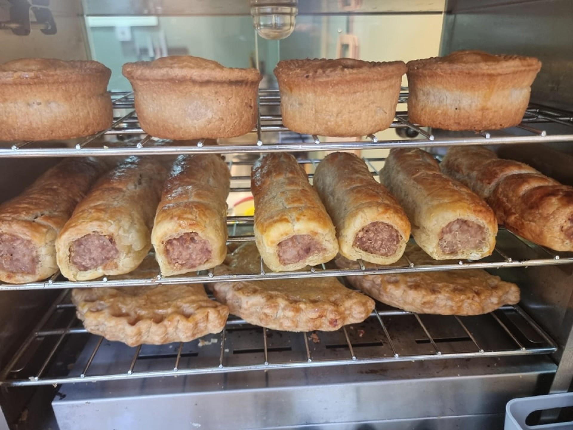 Cafe- Bakery 682517 1