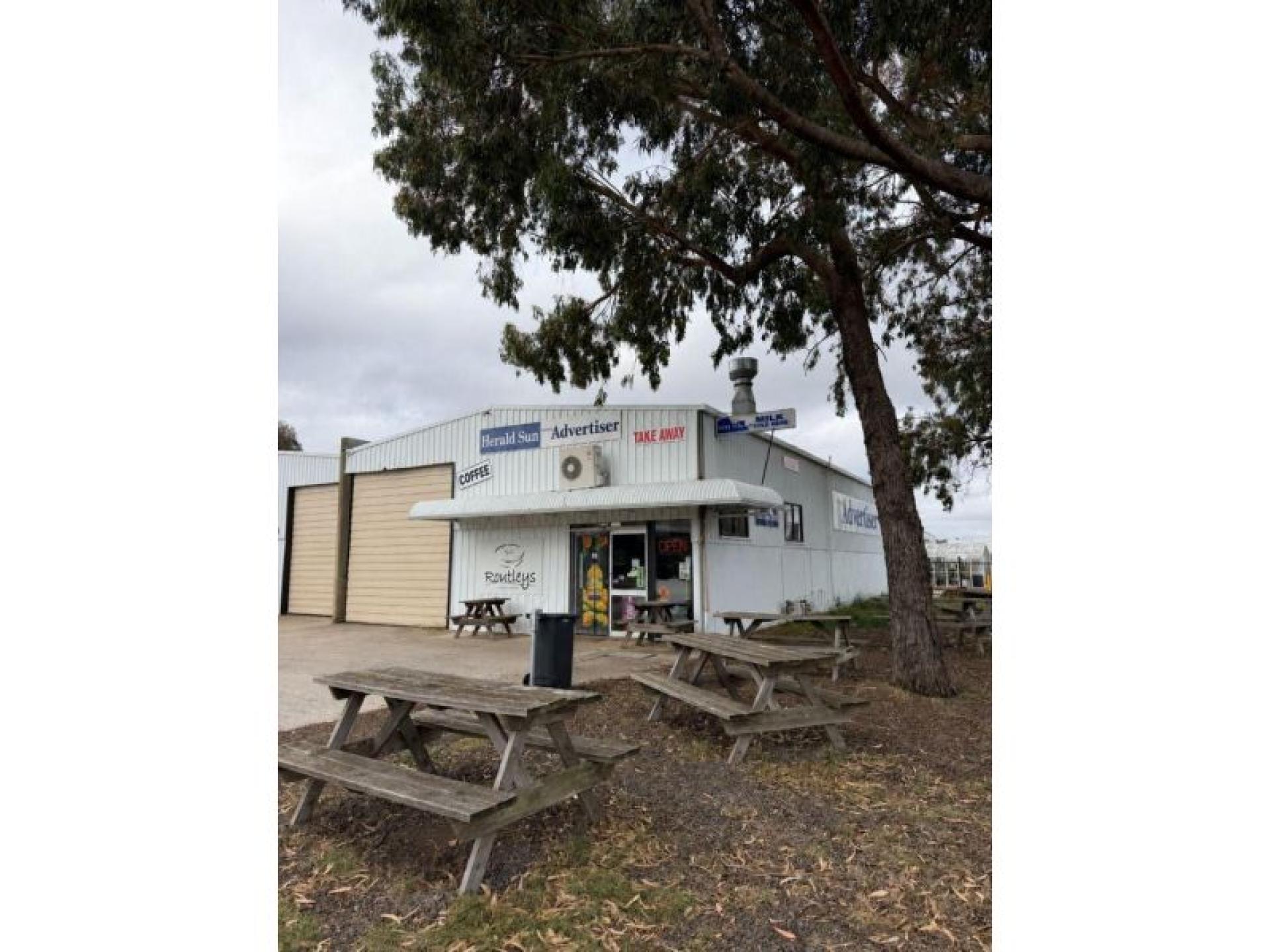 Established Family-owned Takeaway Business 682528 3
