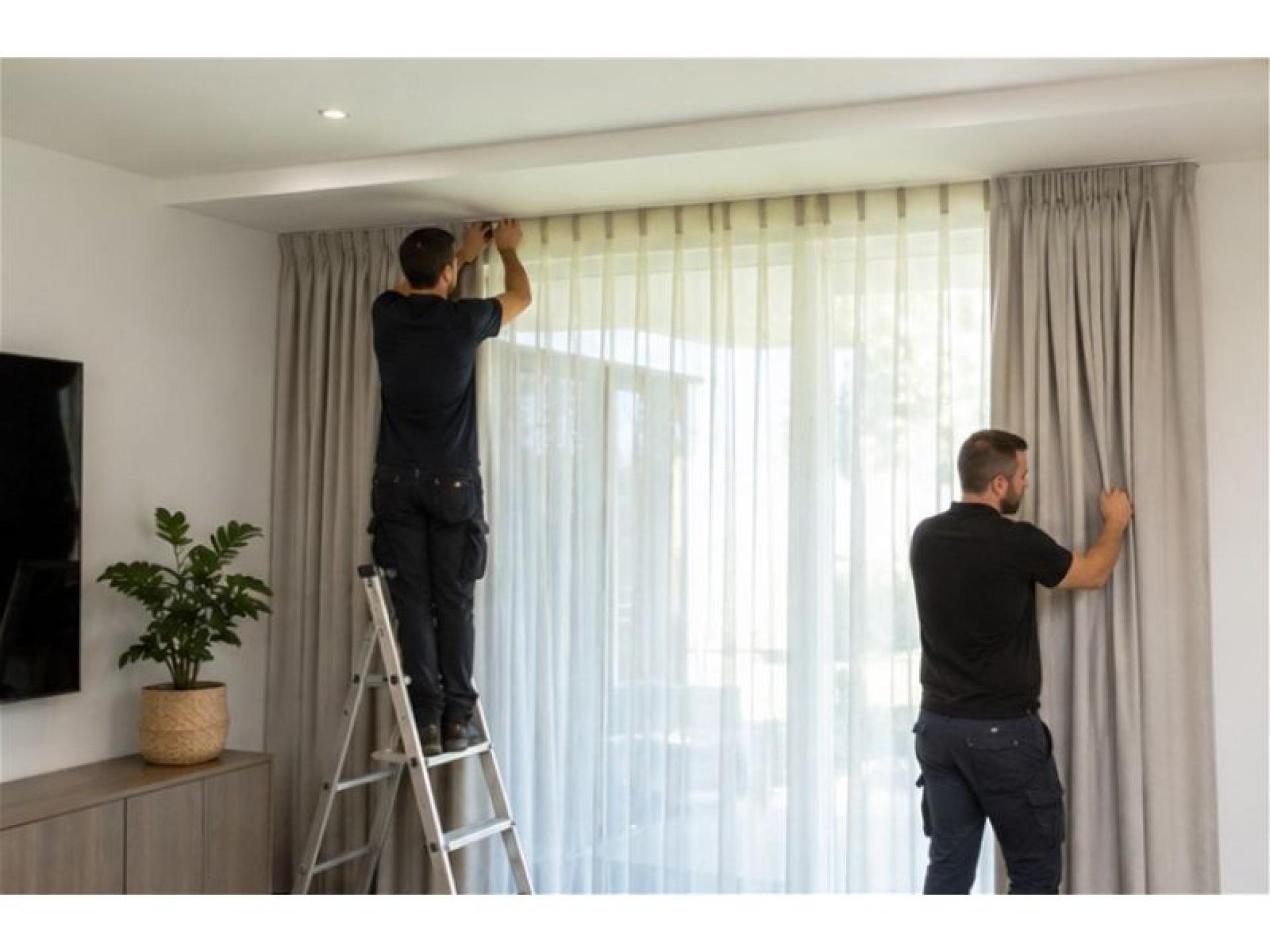 42 Years+ Curtains & 682574 2