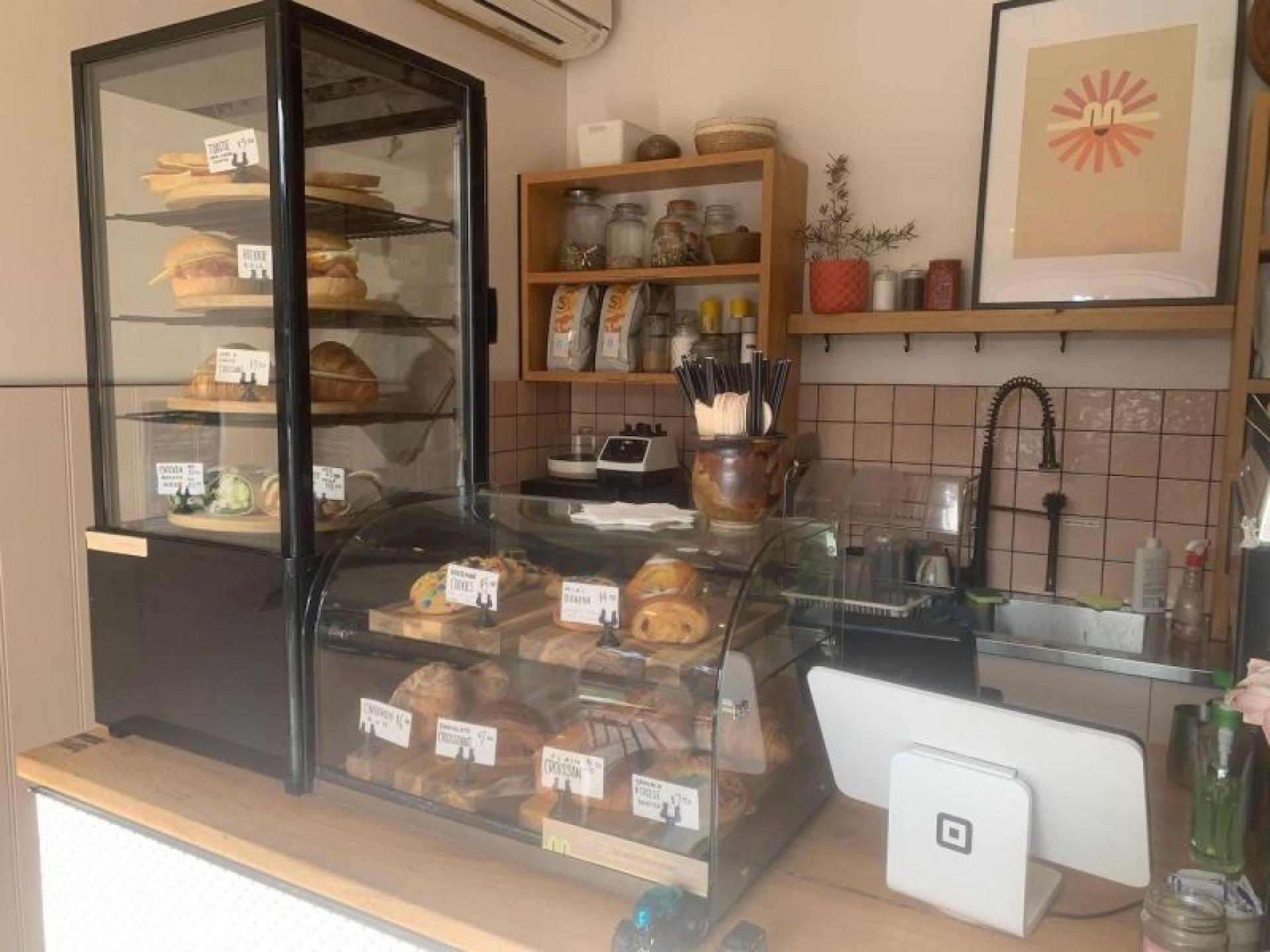 Charming Local Cafe | 682847 3