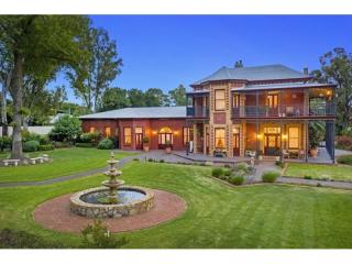 FREEHOLD VACANT POSSESSION - Beaufort Manor, Yea VIC - 1P0603