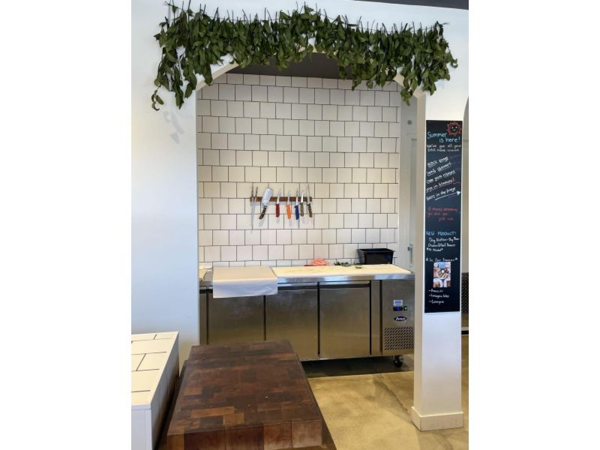 Boutique Gourmet Butcher - 683539 2