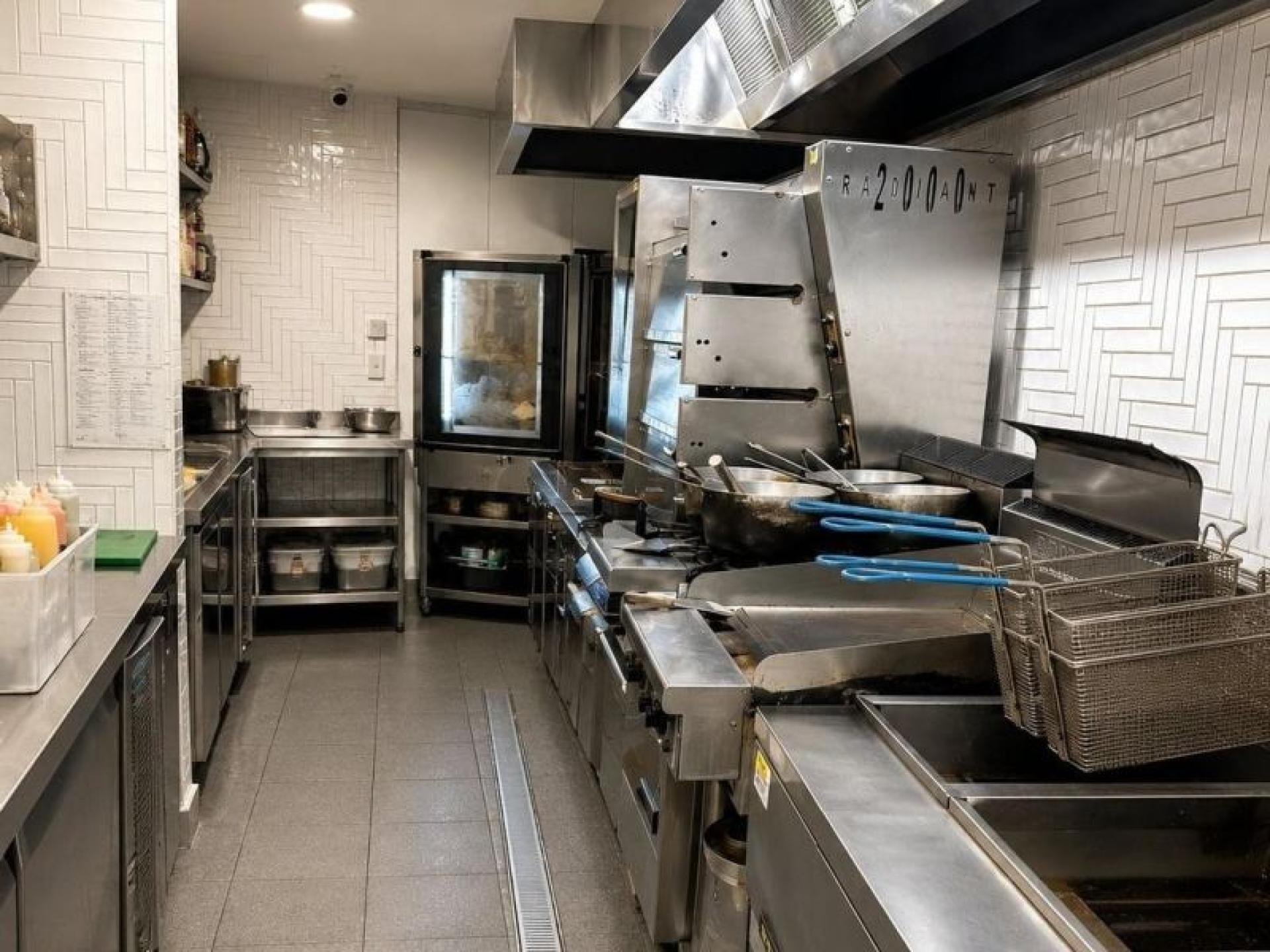 Food Court Chicken Takeaway 683547 2
