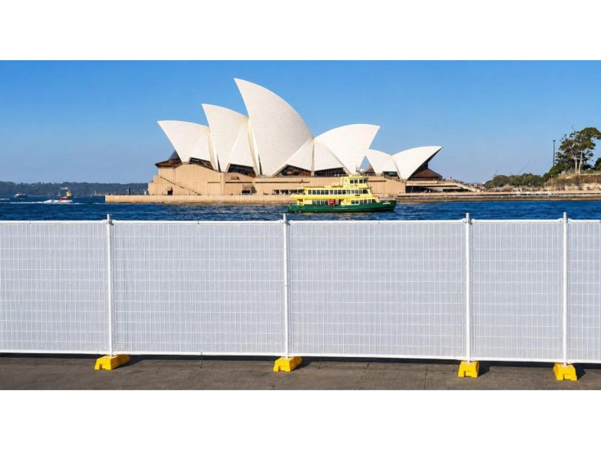 Long-established Temporary Fencing Hire 683597 1