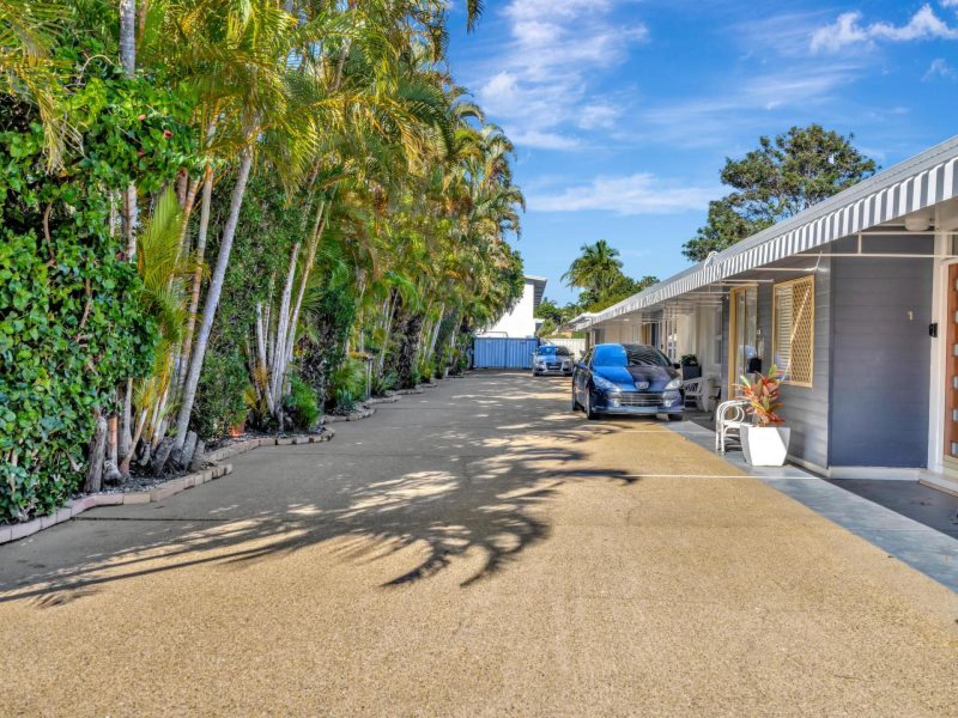 Beachside Accommodation Complex | 683938 3