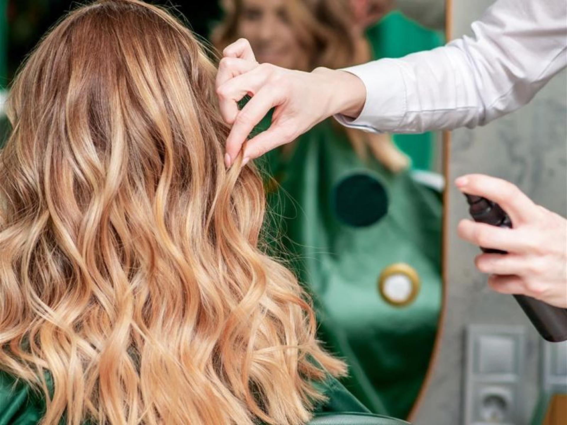 Established Coastal Hair & 684115 3