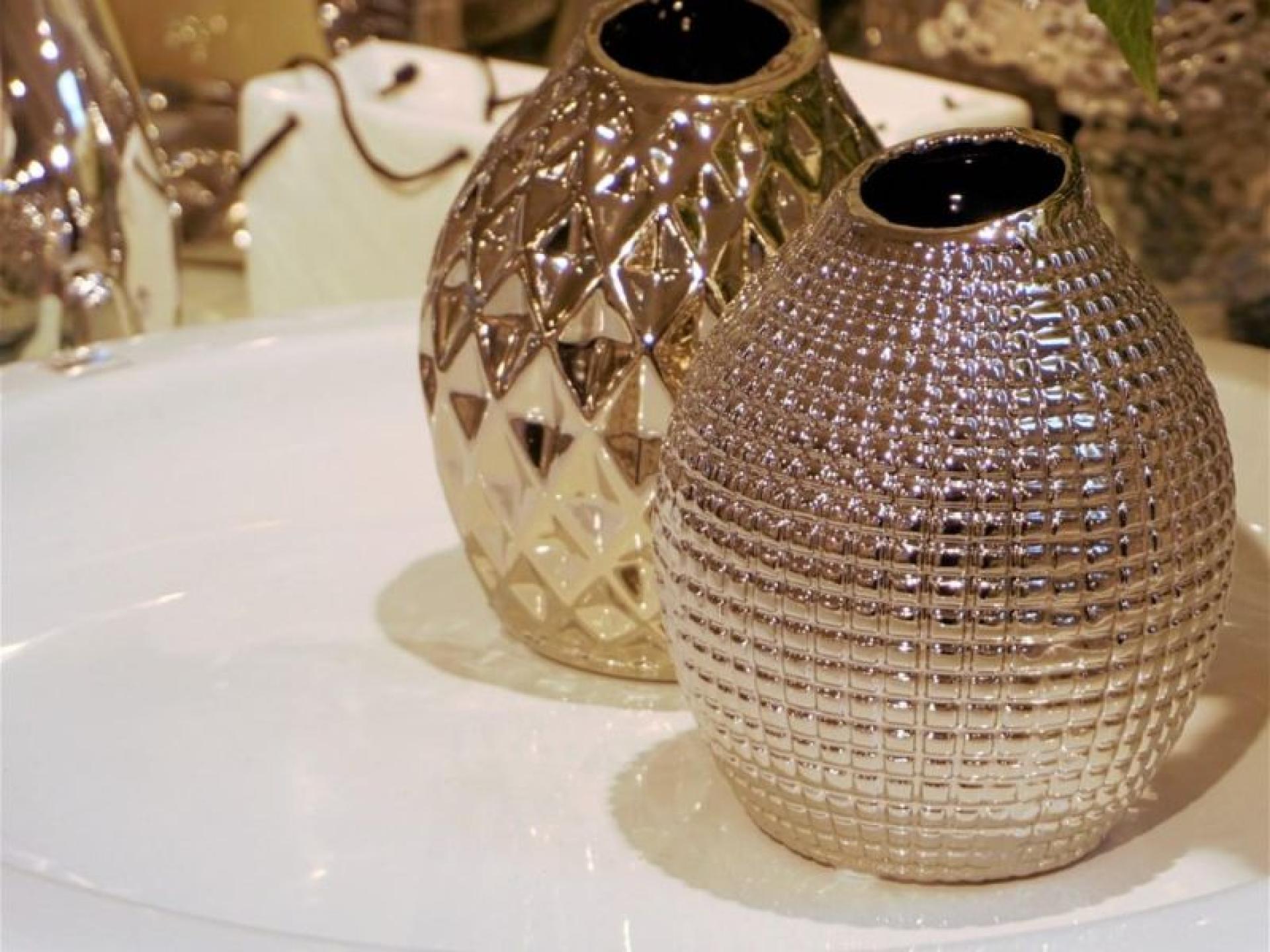 Boutique Gifts & Homewares 684150 3