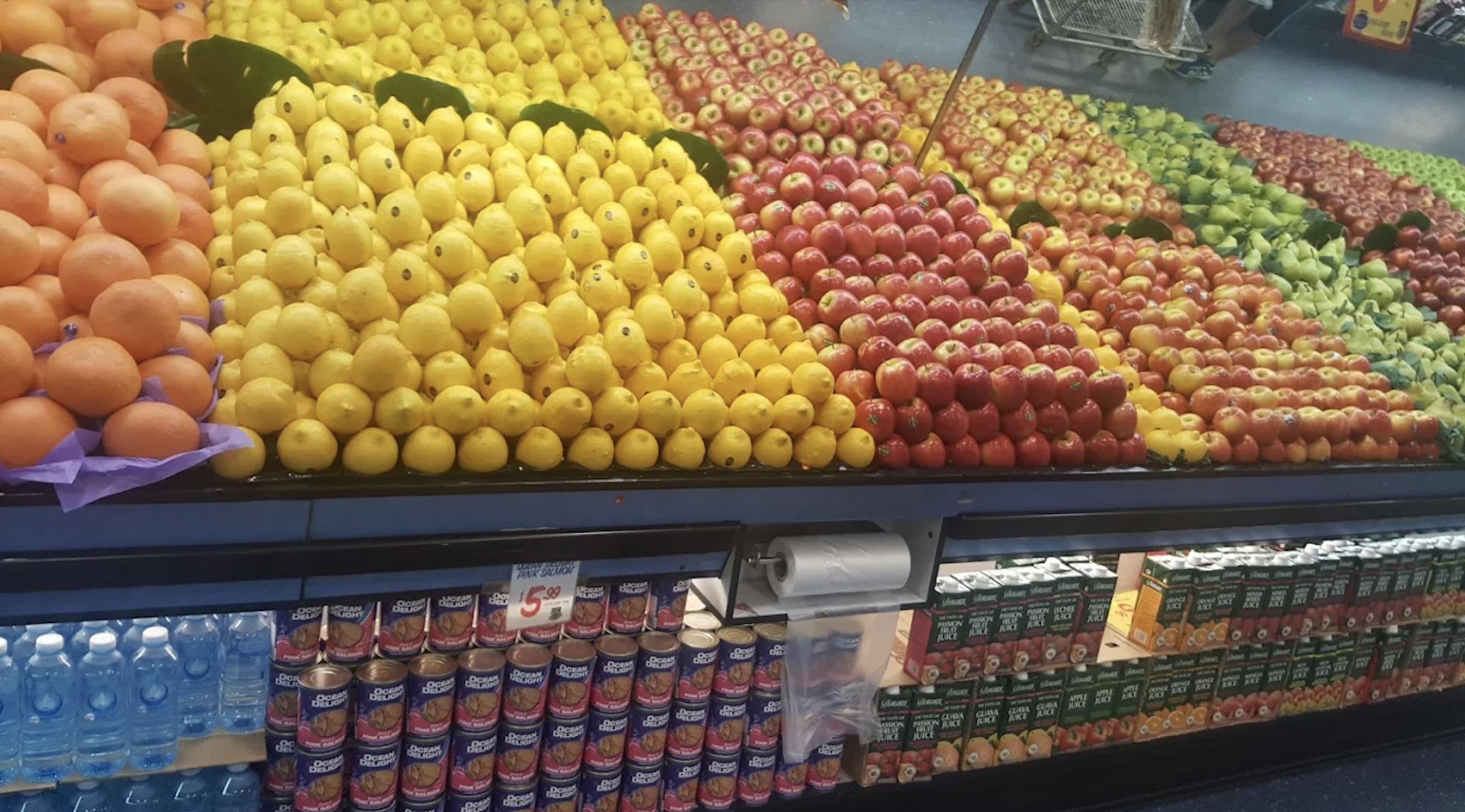 Supermarket Fruit And Veg 684263 2