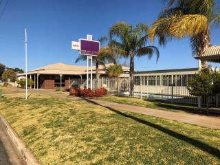 SECURE LEASE, BOOMING AREA AND MAKING MONEY WITH DEVELOPMENT HAPPENING IN AREA  - 89ML
