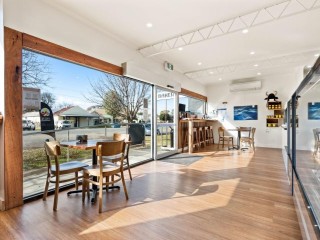 Swifts Creek Bakery Freehold plus Business
