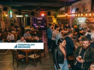 Top-Rated Inner-West Bar & Eatery | Iconic Local Favourite