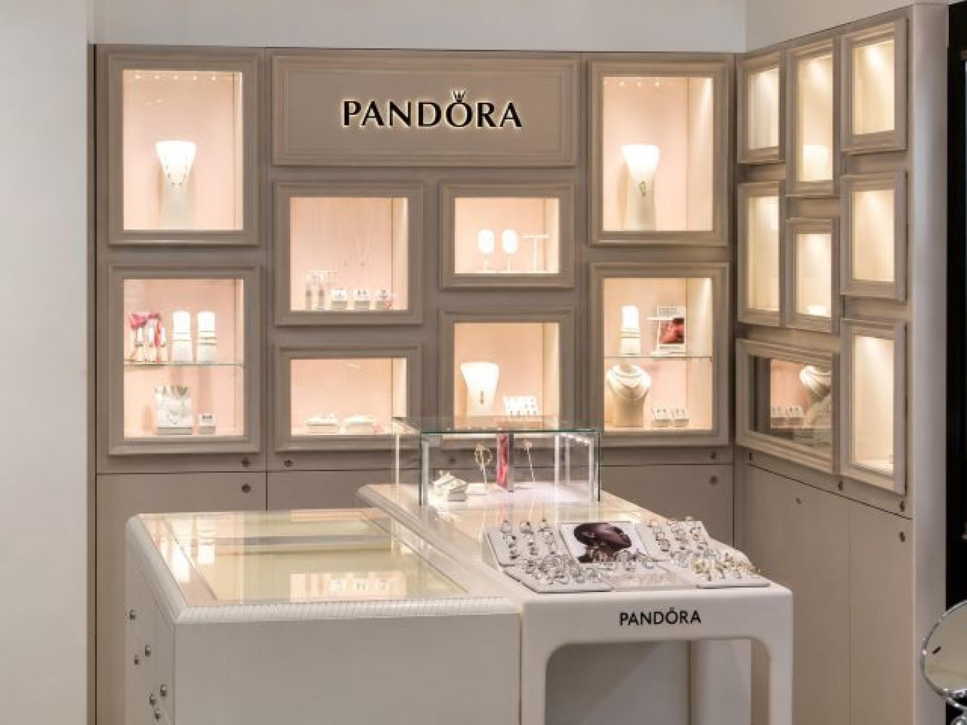 Noonan's Showcase Jewellers 684718 2