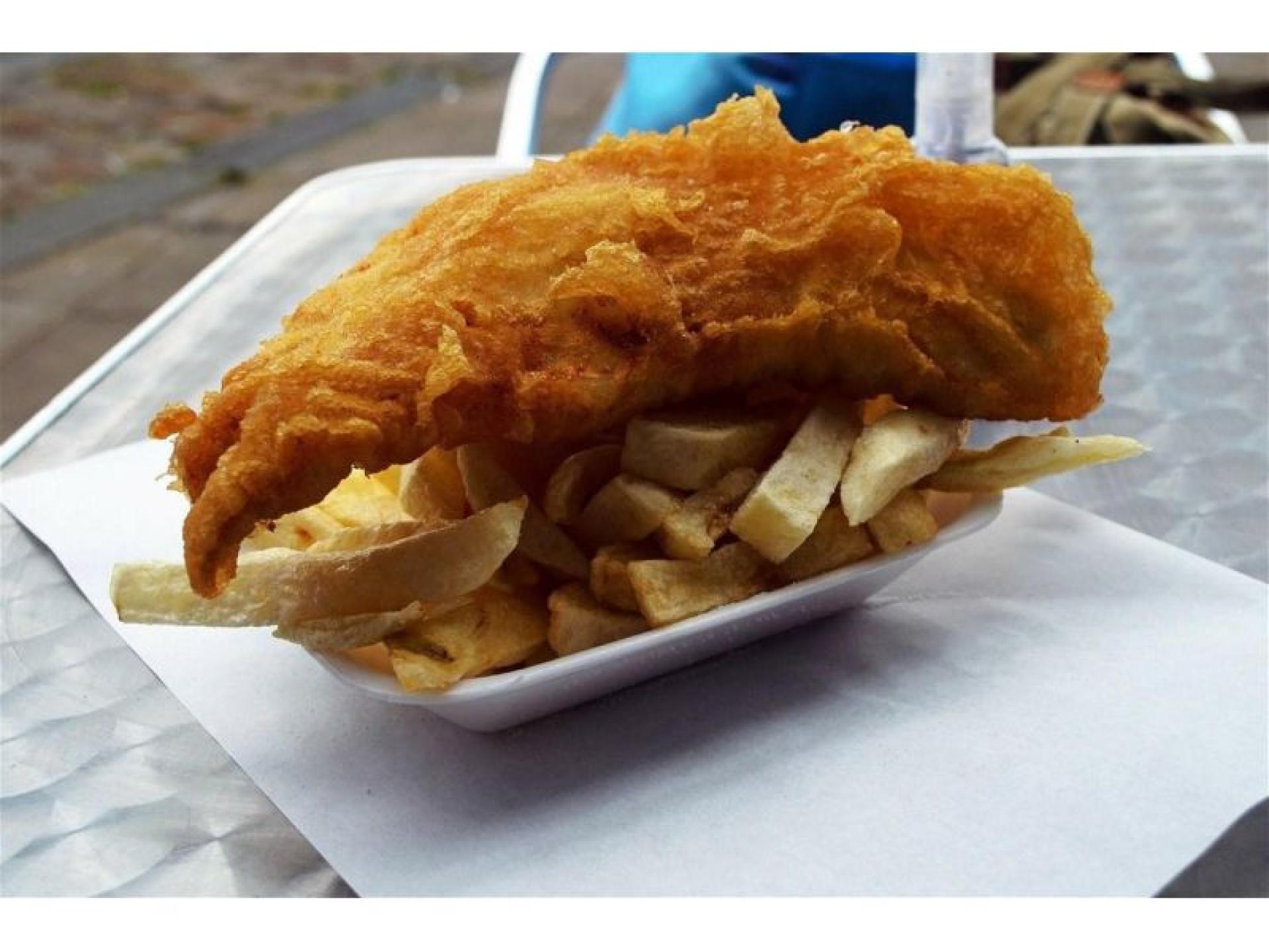 Spacious Fish & Chips 684731 2