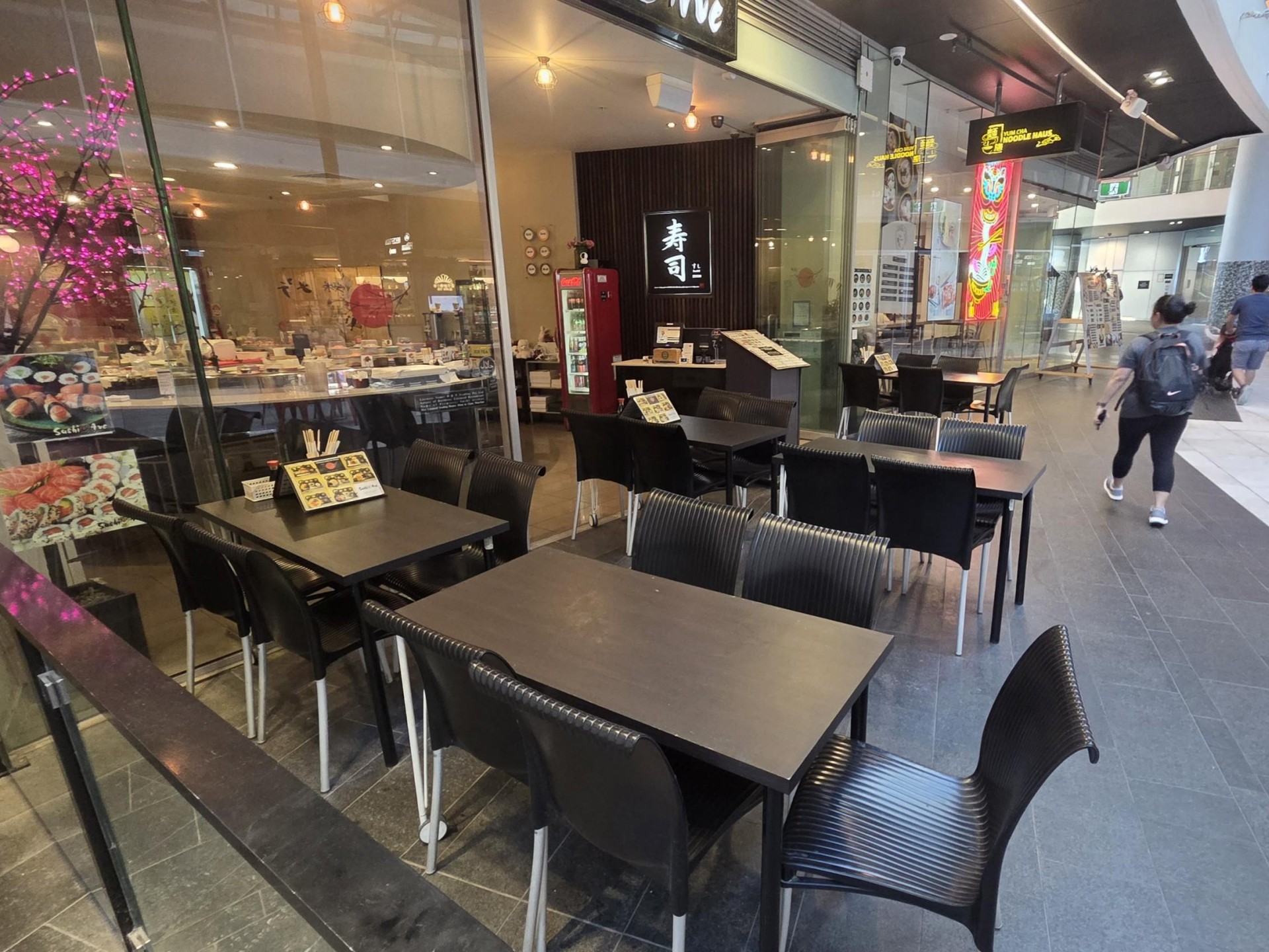 Sushi Train 684938 2
